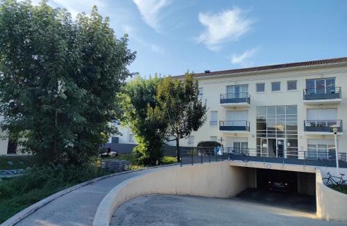 Begles Apartment | Douceur et cocooning