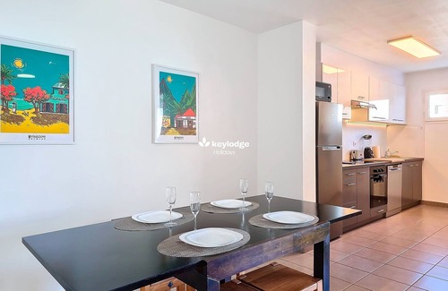 Centre-Ville Apartment | Douceur Exotique – T3 with shared swimming pool - Saint-Pierre dowtown