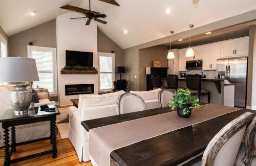 Douglas House | Douglas Cottage - Great location walking distance to both Douglas beach and Downtown!