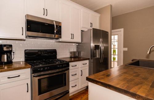 Douglas House | Douglas Cottage - Great location walking distance to both Douglas beach and Downtown!