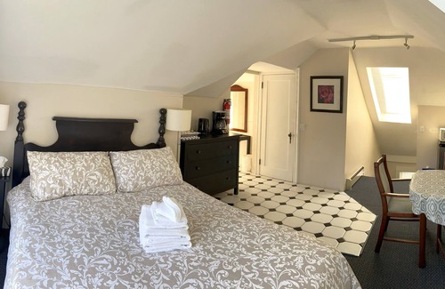 Mount Pleasant House | Douglas Guest House