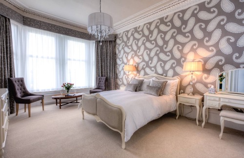 Kilmun House | Douglas Park Guest House