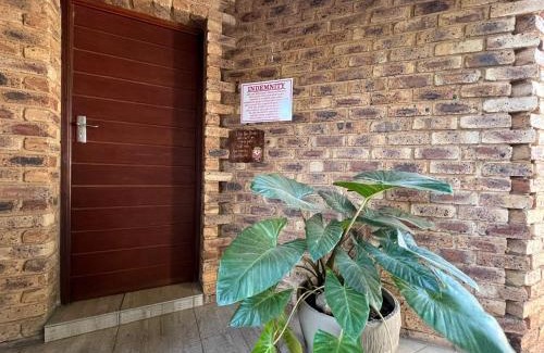 Garsfontein House | Douwe Cottages