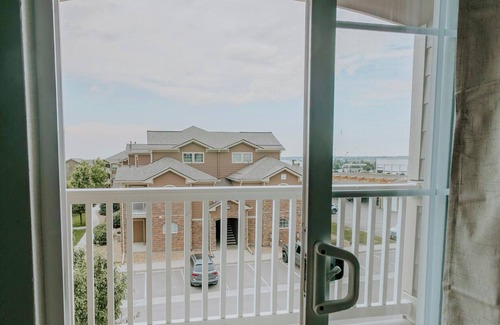 Englewood Apartment | Dove Valley Den-Quiet 2 bedroom condo