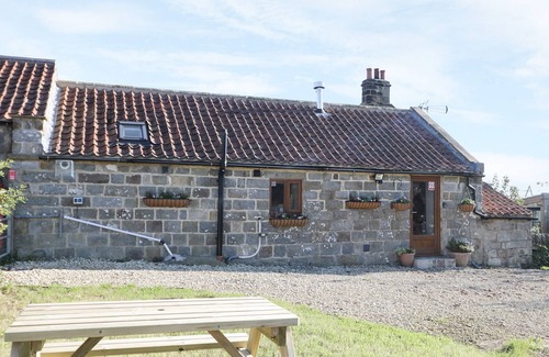 Cloughton Cottage | DOVECOTE COTTAGE, romantic, character holiday cottage in Cloughton