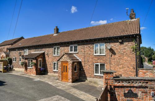 Goole House | Dovecote Farm House