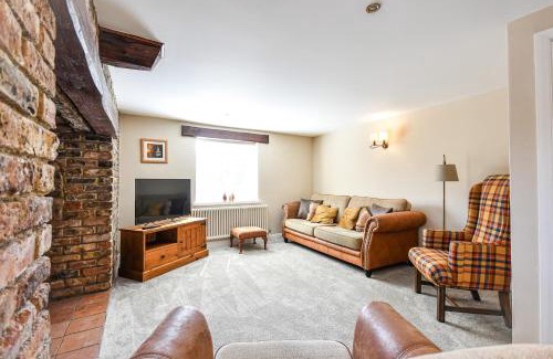 Goole House | Dovecote Farm House