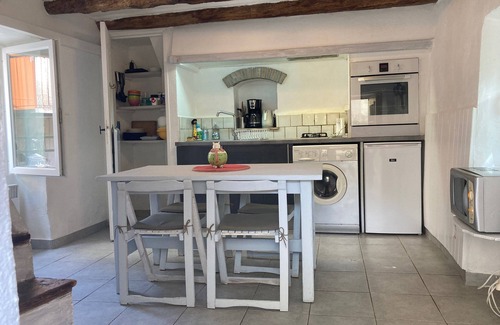 Roquesteron House | Dovecote of the 19th of 45m2, fully restored.