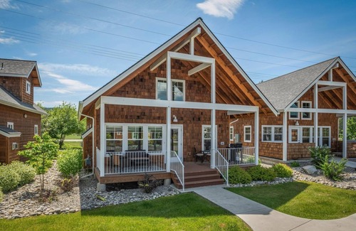 Dover Bay House | Dover Bay Barefoot Bungalow | 2 Bed, 2 Bath