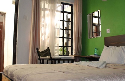 Bondo Hotel | Dover Hotel Bondo