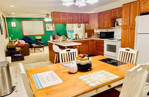 New Philadelphia Apartment | Dover Tower