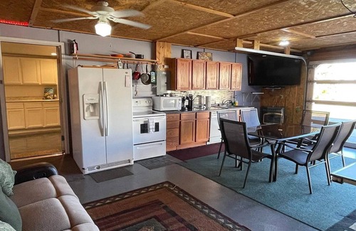 Garden House | Down By The Bay: Pet-Friendly Paradise: Bring Your Furry Friends Along!