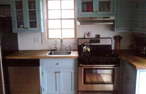 Portsmouth House | Down By The Bay Cottage