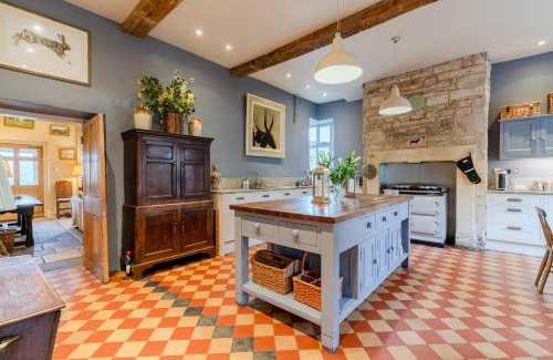 Stroud House | Down Farm Manor