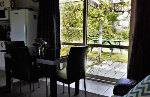 Invercargill House | Down South Cottage