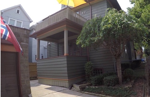 Lakeview House | Down Town BUFFALO, 20 minutes from the Falls.