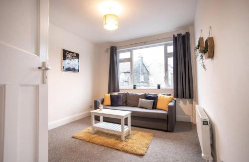 Staple Hill Apartment | Downend Rd Contractors Long Stay by ShortStayUK