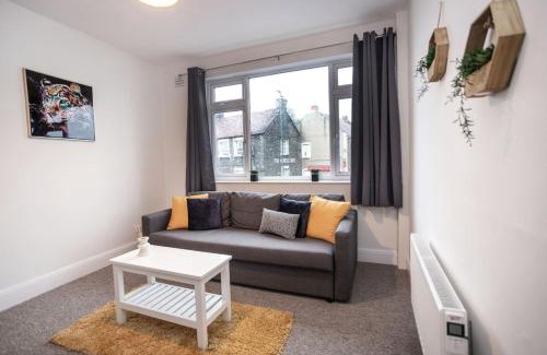 Staple Hill Apartment | Downend Rd Contractors Long Stay by ShortStayUK