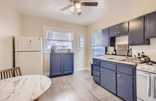 Capitol Hill Apartment | Downing by Modern Midstay/3Blks to Cheesman! #D4