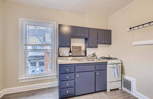 Capitol Hill Apartment | Downing by Modern Midstay/3Blks to Cheesman! #D4