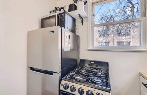 Cheesman Park Apartment | Downing by Modern Midstay/3Blks to Cheesman! #D1