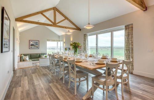 Compton House | Downs