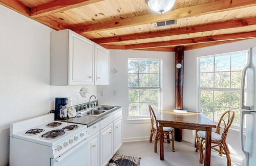 Surf Side Shores House | Downstairs duplex near the beach with full kitchen, WiFi, cable, partial AC