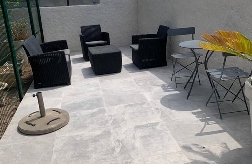 Marignane House | Downstairs villa in the countryside