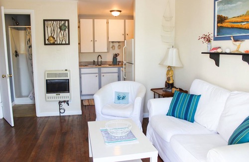 Camp Ellis Condo | Downsticks