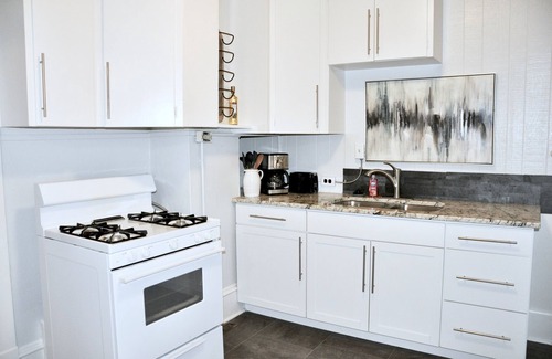 Rapid City Apartment | Downtown 1 Bedroom Charmer - Walk, Bike, Visit, Enjoy!
