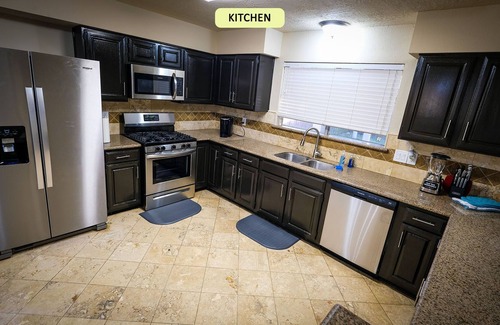 Missouri City House | Downtown 18 Miles - 8 Beds