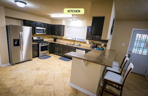 Missouri City House | Downtown 18 Miles - 8 Beds