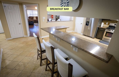 Missouri City House | Downtown 18 Miles - 8 Beds