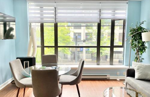 Downtown Vancouver Apartment | Downtown 1BR Condo at Granville Strip near English Bay