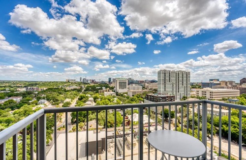 West End Apartment | Downtown 1br w gym wd pool nr Capitol ATX-83