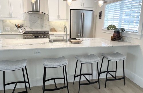 Marina District House | Downtown 2/2 House Walk to Everything