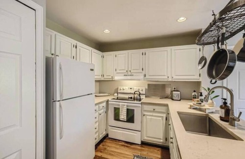 Central Boulder Apartment | Downtown 2 BDR/2 BA - Walk to Everything