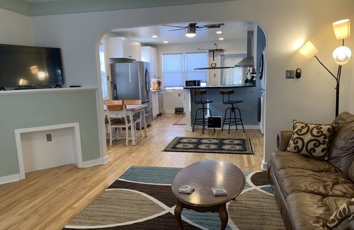 Livingston Apartment | Downtown 2 bed/1 bath with deck and back yard