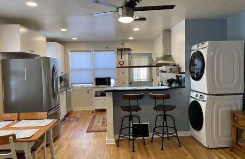 Livingston Apartment | Downtown 2 bed/1 bath with deck and back yard