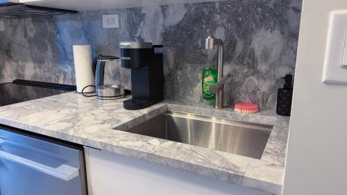 CityPlace Apartment | Downtown 2 bedroom Gem with Free Parking