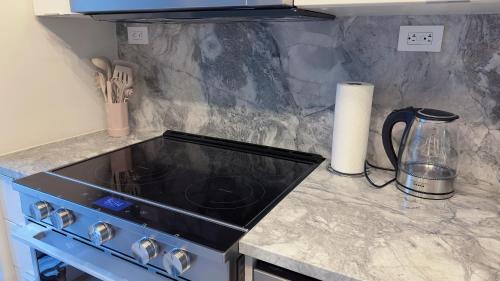 CityPlace Apartment | Downtown 2 bedroom Gem with Free Parking