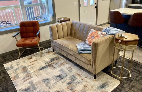 Marshall Apartment | Downtown 2BR Apartment