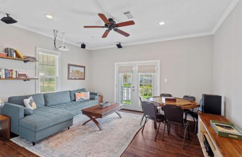 Lake Charles House | Downtown 3 Bedroom Home