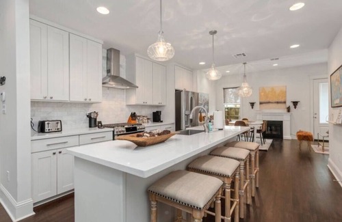 Lake Charles House | Downtown 3 bedroom Townhouse