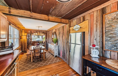 Blowing Rock House | Downtown 3 BR Fenced yard-Pets OK