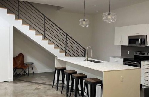 Midtown Condo | Downtown 3 Level Modern Condo 2 Private Balconies Unit B