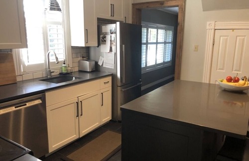 Collingwood House | Downtown 4 bedroom house