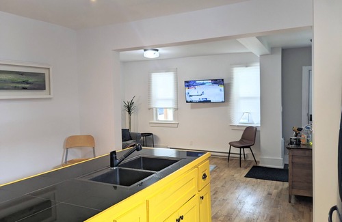 Fredericton House | downtown 4 bedroom 2 Bath
