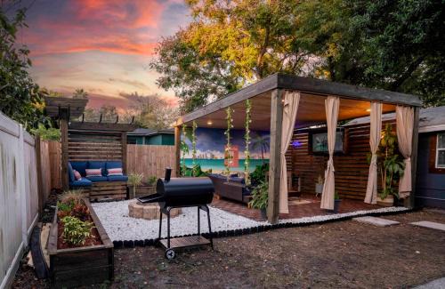 Tampa Heights House | Downtown 4BR Home w Outdoor Living Has Power