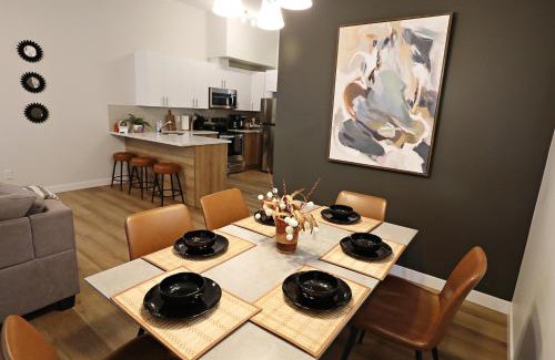 North Central Edmonton House | Downtown 5 Bedroom,Rogers,Commonwealth,NAIT